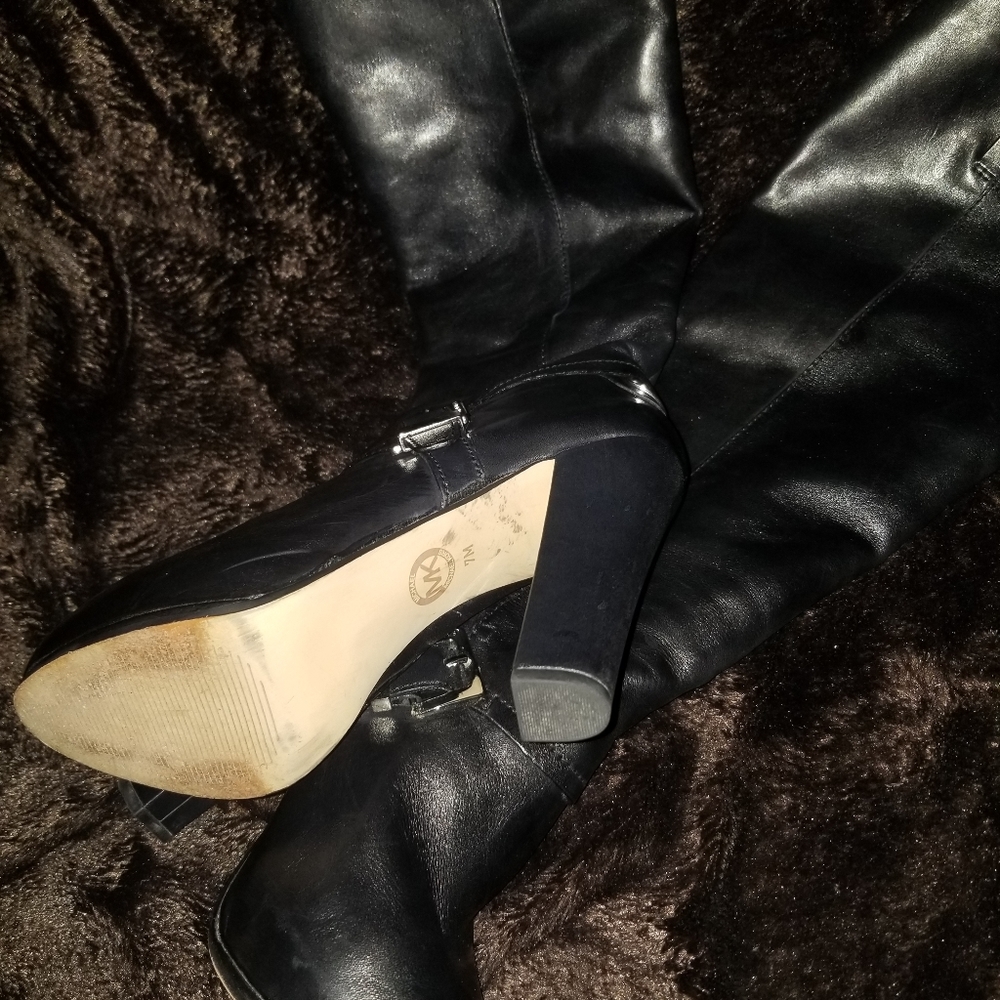 Knee high boot - Picture 3 of 11